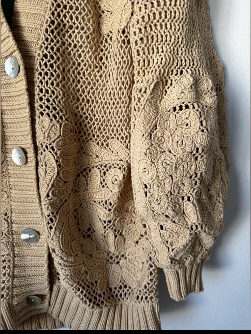 FARM Rio Beige Crochet Floral Open-Knit Cardigan - Picture 3 of 4